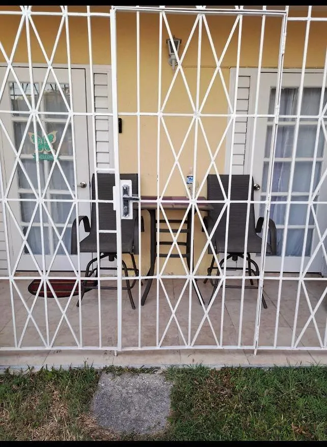 Kozy Kingston Condo At Merrivale Apartments