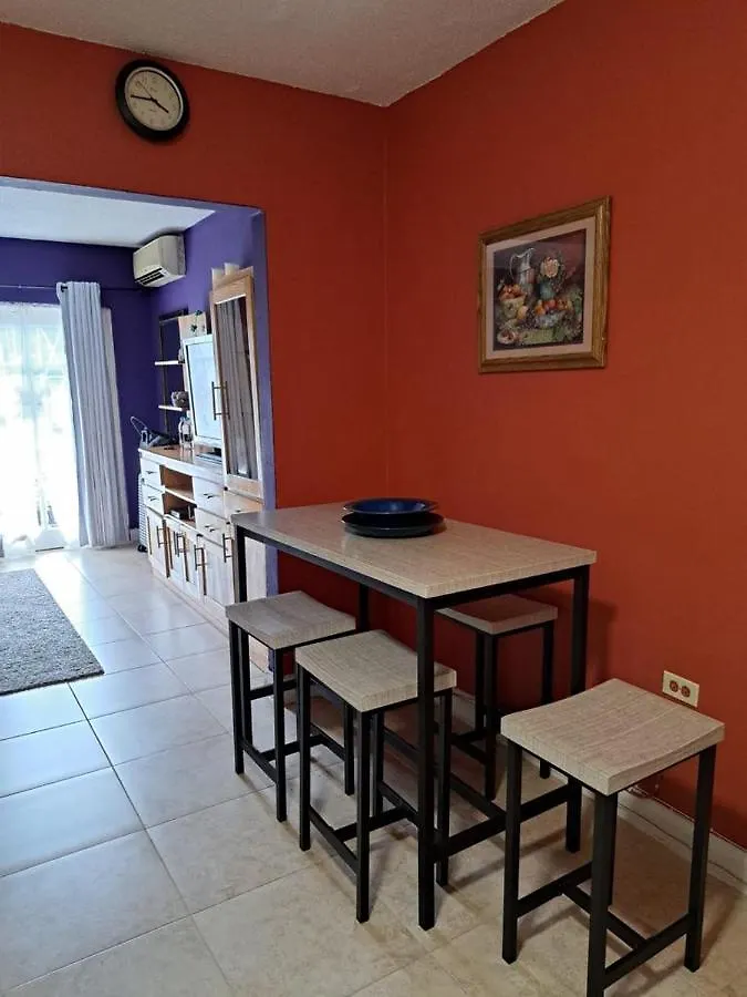 Kozy Kingston Condo At Merrivale Apartments